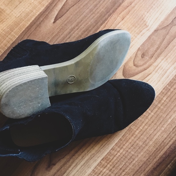 A New Day (Target brand) ankle booties - Picture 2 of 2